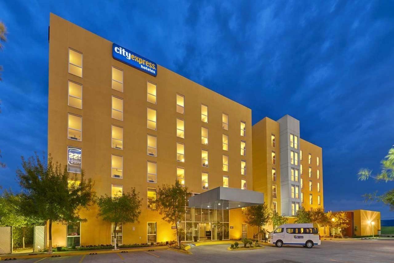 Aeropuerto Apartahotel Silao